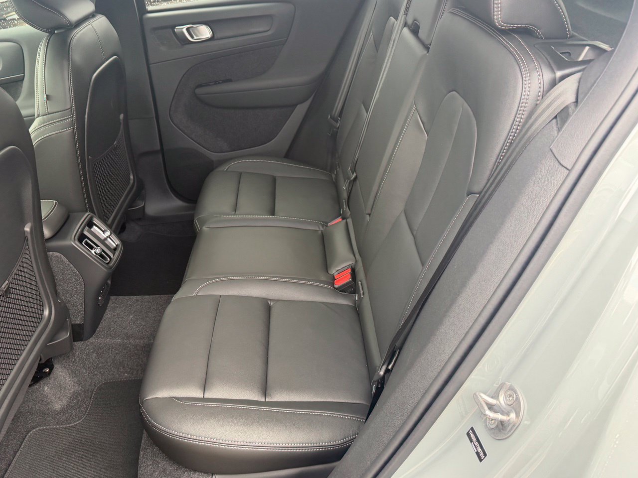 New 2026 Volvo XC40 B4 Core w/ Protection Package Premier FWD image 14
