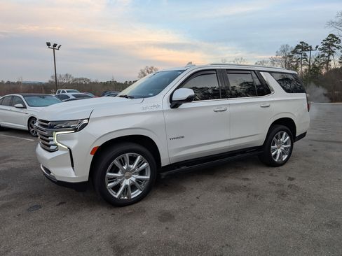 Used 2022 Chevrolet Tahoe High Country image 5