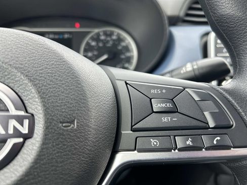 Used 2025 Nissan Versa SV w/ Trunk Package image 23