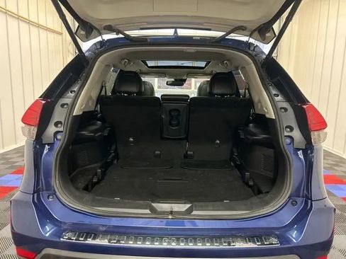 Used 2018 Nissan Rogue SL image 21