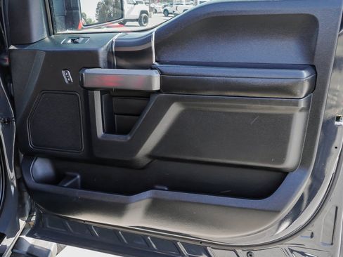 Used 2017 Ford F150 XLT w/ Equipment Group 302A Luxury AWD/4WD image 31
