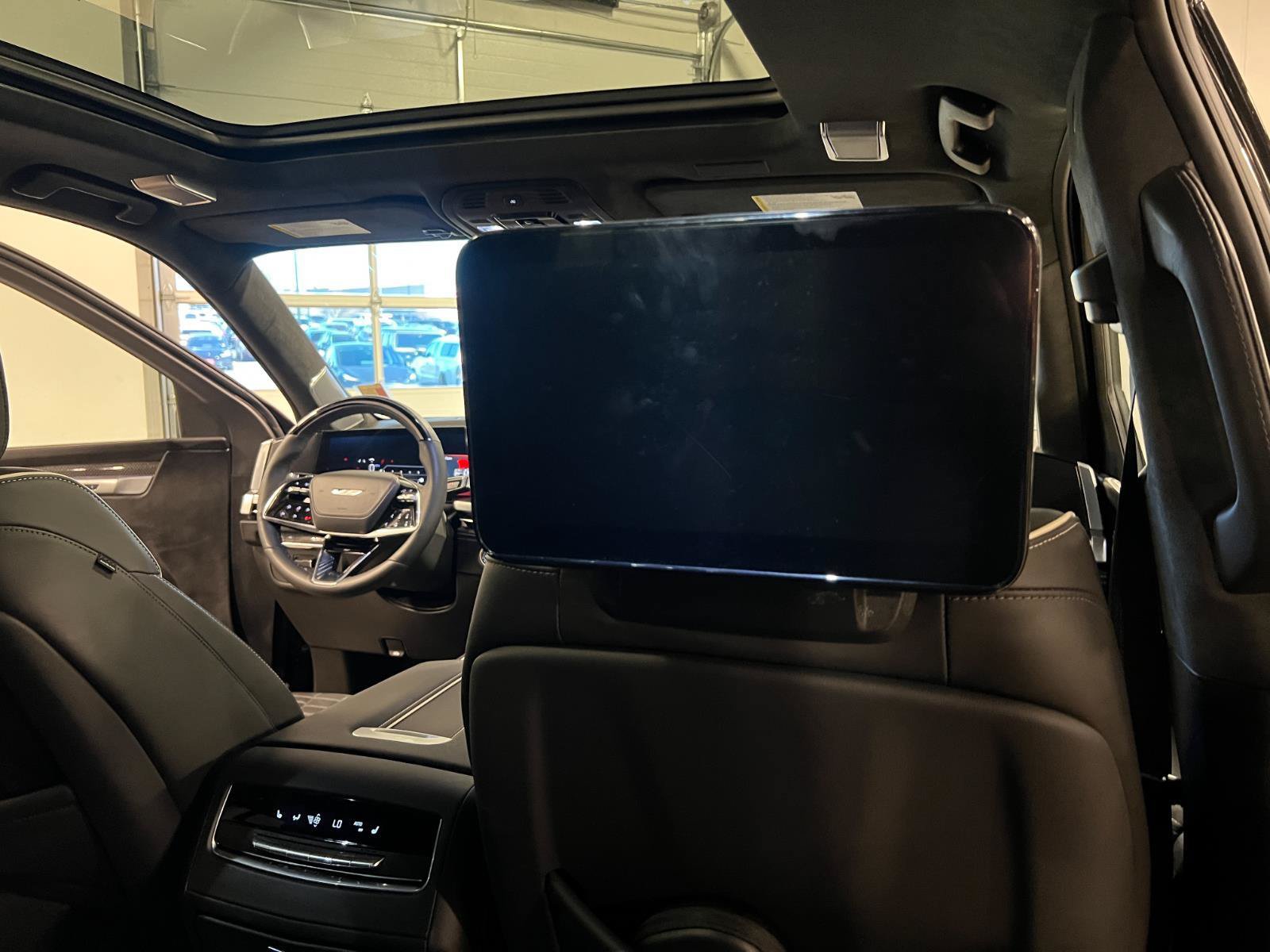 Used 2026 Cadillac Escalade V AWD/4WD image 42