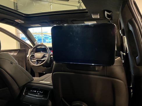 Used 2026 Cadillac Escalade V image 42