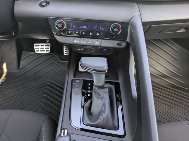 Certified 2026 Hyundai Elantra Sport FWD image 18