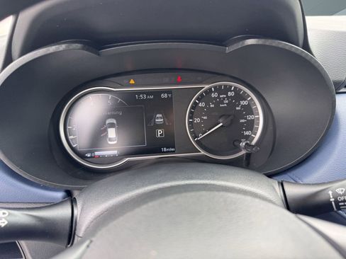 New 2025 Nissan Versa SV w/ Trunk Package image 19