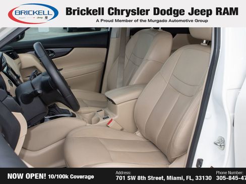 Used 2019 Nissan Rogue SL w/ Premium Package image 16