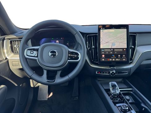 New 2026 Volvo XC60 T8 Ultra w/ Climate Package AWD/4WD image 24