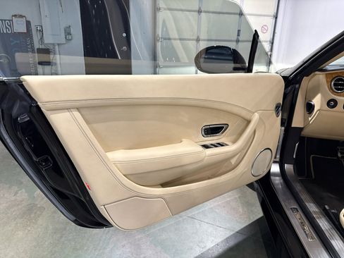 Used 2017 Bentley Continental GT V8 S image 15