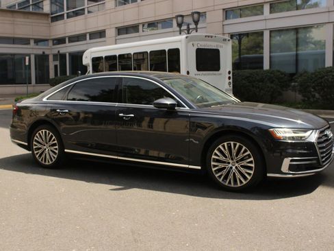 Used 2019 Audi A8 L 3.0T image 2
