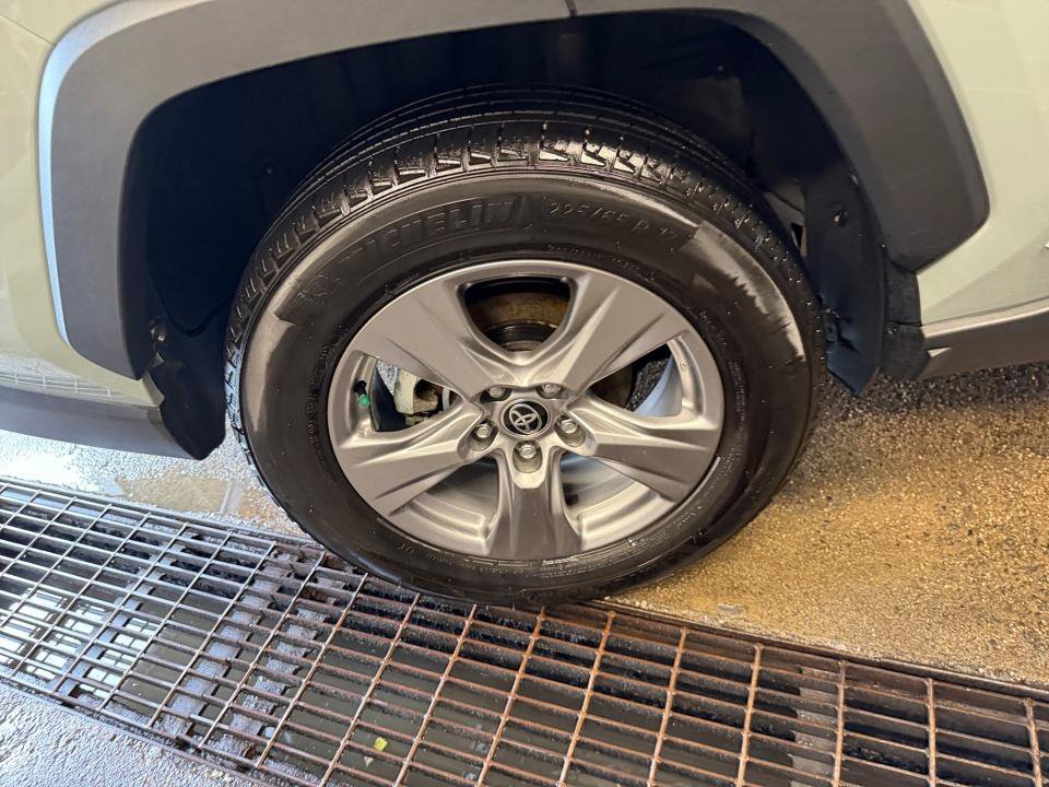 Certified 2023 Toyota RAV4 XLE AWD/4WD image 27