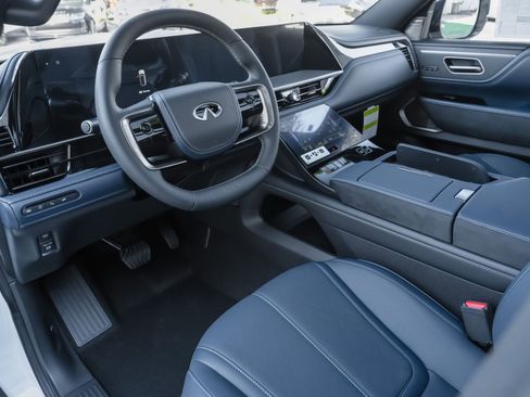 New 2026 INFINITI QX80 4WD w/ Sport Exterior Package image 7