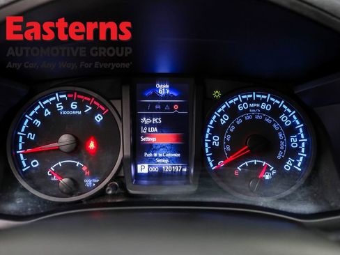 Used 2021 Toyota Tacoma SR RWD image 18