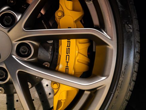 Used 2021 Porsche 718 Cayman GT4 RWD image 23