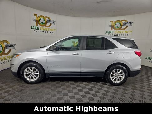 Certified 2020 Chevrolet Equinox LS w/ LS Convenience Package FWD image 4