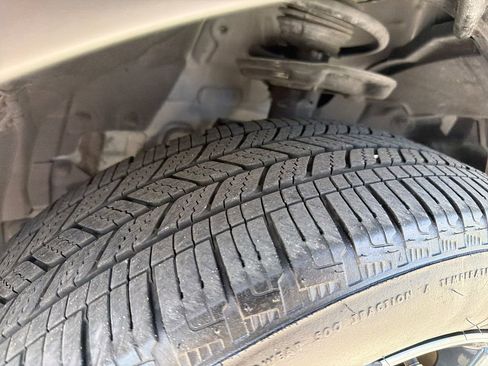 Used 2023 Nissan Rogue SL w/ SL Premium Package image 13