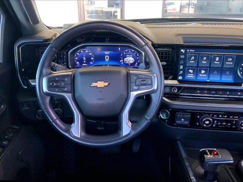 Used 2022 Chevrolet Silverado 1500 LT image 5
