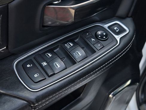 Used 2020 RAM 2500 Limited AWD/4WD image 12