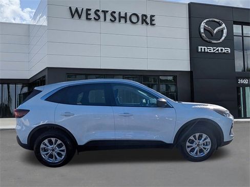 Used 2024 Ford Escape Active image 2