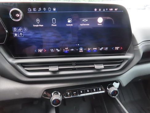 Certified 2025 Chevrolet Silverado EV LT AWD/4WD image 35