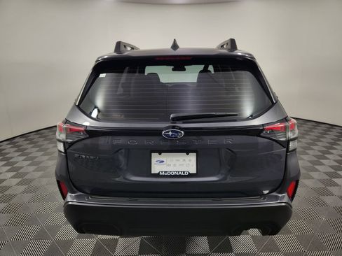 Used 2025 Subaru Forester AWD/4WD image 4