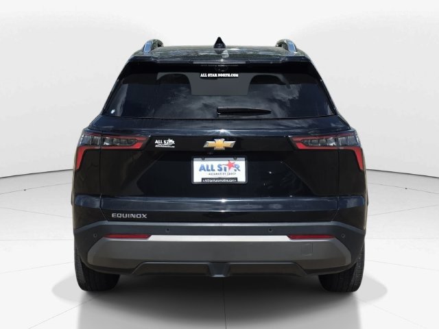 Used 2025 Chevrolet Equinox LT w/ Convenience Package II FWD image 3