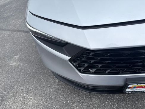 Certified 2025 Honda Accord LX image 40