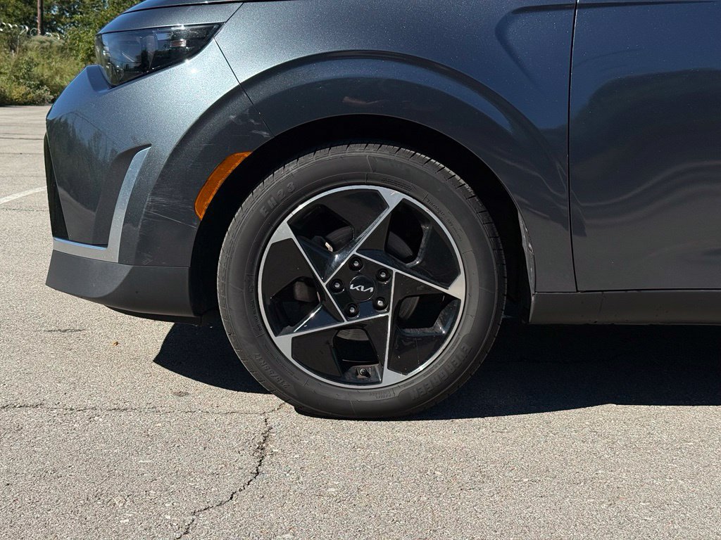 Used 2023 Kia Soul EX FWD image 4
