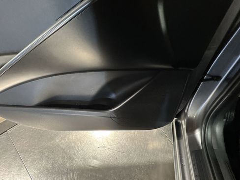 Certified 2025 Kia Niro LX image 20