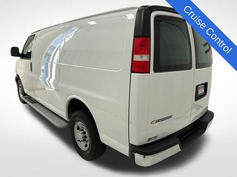 Used 2024 Chevrolet Express 2500 w/ Driver Convenience Package image 6