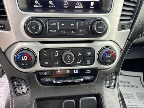Used 2015 GMC Yukon SLT w/ Open Road Package AWD/4WD image 17