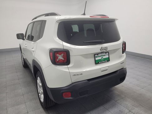 Used 2022 Jeep Renegade Latitude AWD/4WD image 6