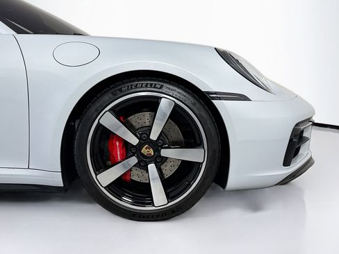 Used 2024 Porsche 911 Carrera 4S image 28