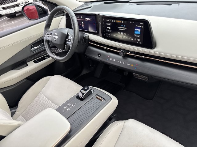 Certified 2024 Nissan Ariya AWD image 32