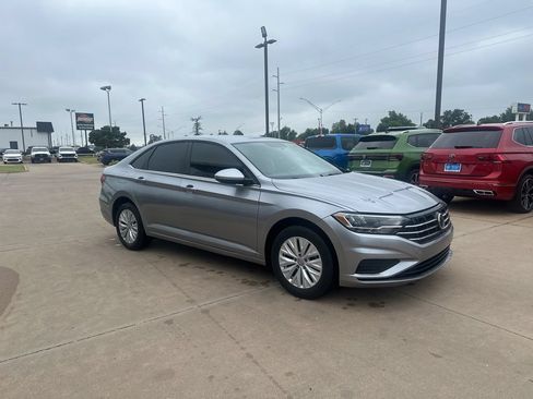 Used 2020 Volkswagen Jetta S w/ Driver Assistance Package FWD image 3