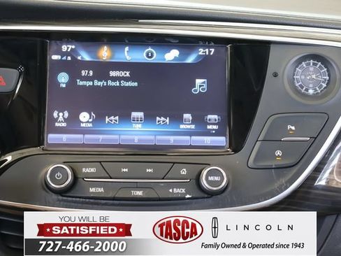 Used 2020 Buick Envision Essence FWD image 18
