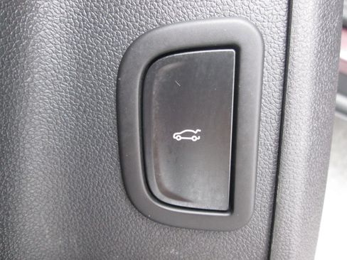 Certified 2025 GMC Acadia Elevation image 10