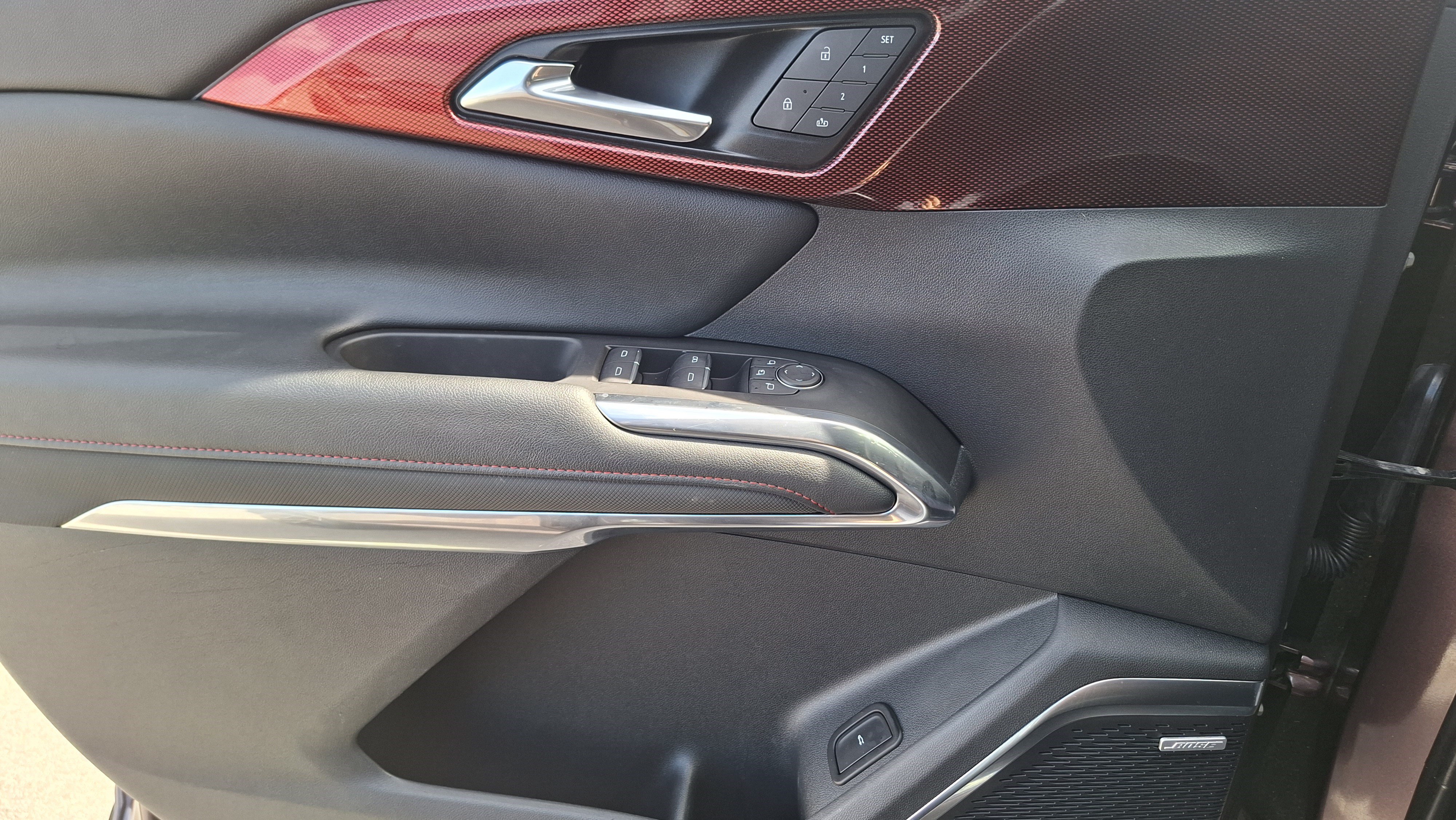 Used 2024 Chevrolet Traverse RS w/ LPO, Floor Liner Package FWD image 16
