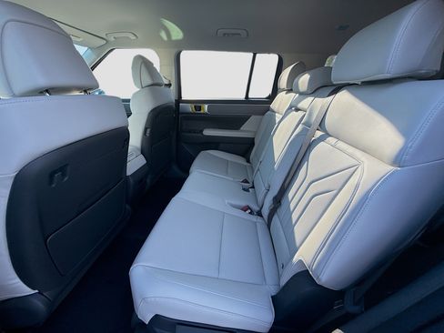 New 2026 Hyundai Santa Fe SEL FWD image 17