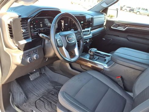 Used 2024 GMC Sierra 1500 Elevation w/ Preferred Package image 23