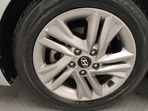 Used 2019 Hyundai Elantra SEL w/ Cargo Package image 31