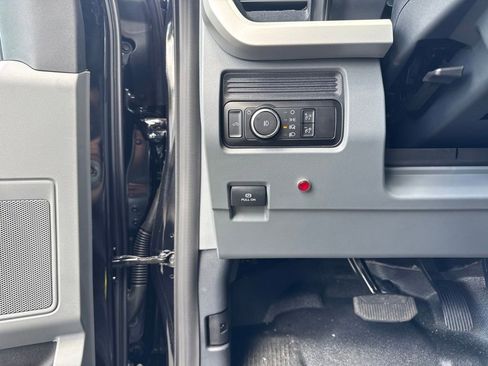 New 2026 Ford F550 4x4 Regular Cab Super Duty image 11