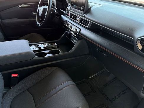 Certified 2025 Honda Pilot Sport image 20