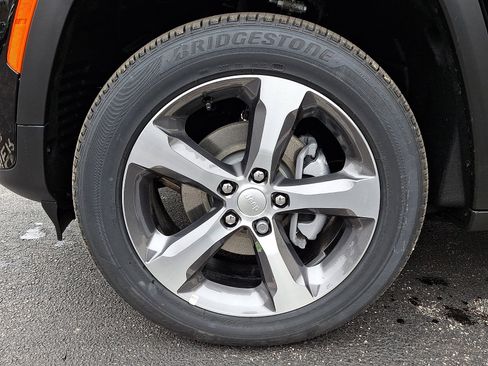 New 2026 Jeep Grand Cherokee Limited image 5