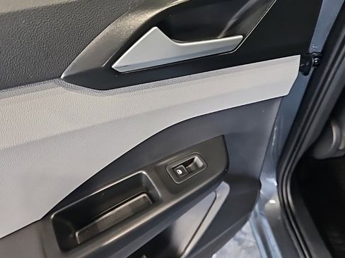 Used 2022 Volkswagen Taos SEL image 21