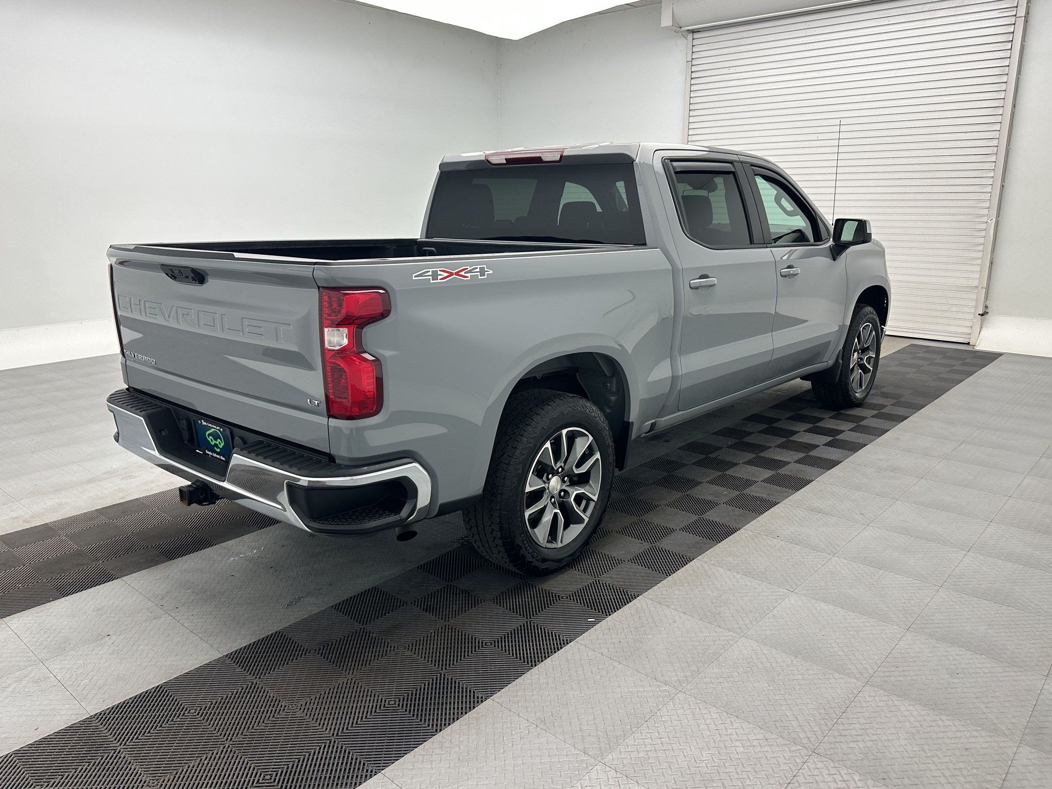 Certified 2024 Chevrolet Silverado 1500 LT AWD/4WD image 9