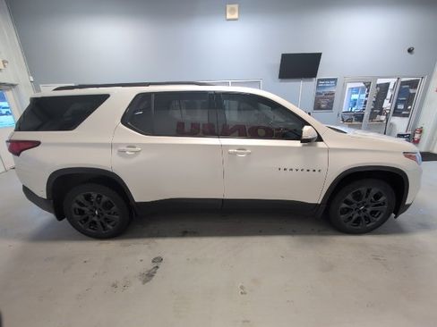 Used 2021 Chevrolet Traverse RS image 6