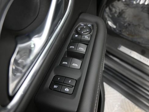 Used 2023 Chevrolet Tahoe LT w/ LT Signature Plus Package AWD/4WD image 21