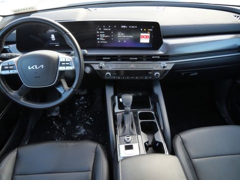 Used 2023 Kia Telluride LX image 10