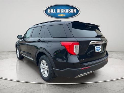 Used 2023 Ford Explorer XLT w/ Equipment Group 202A AWD/4WD image 5