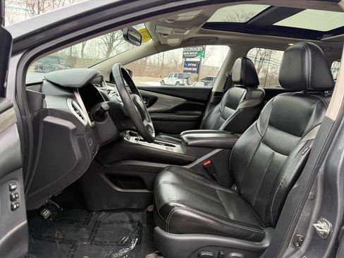 Used 2018 Nissan Murano SL w/ Moonroof Package image 16